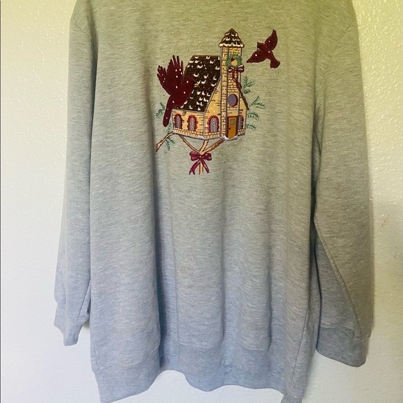 Crewneck - Picture 2 of 4